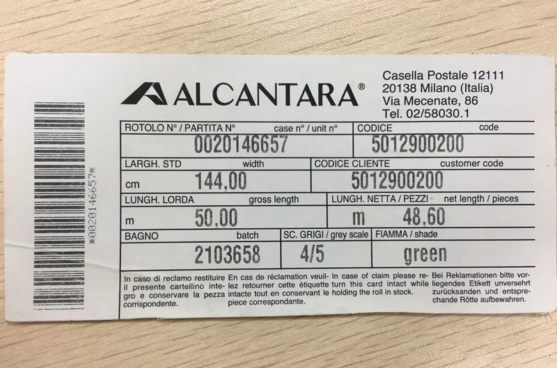 Capa Magnética ALCANTARA p/ iPhone 15/14 Pro & Pro Max – Luxo Automotivo, Anti-marcas, Grip Alto